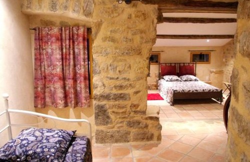 Saint-Antonin Noble Val Bed & Breakfast | Discover La Prade Basse - Guest Rated 9.6, Family-Friendly Stay