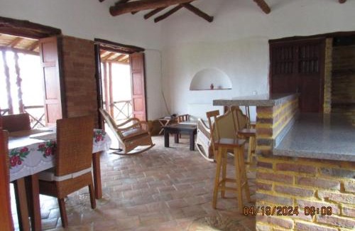 Villanueva House | Family-Friendly Stay at La Primavera - Ideal for All Ages