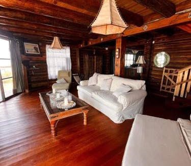 Aguas Dulces House | La Proa