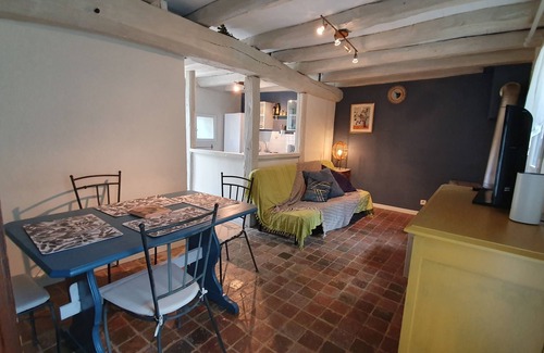 Razines House | Ideal Getaway at La Prunelière: 3 Gîtes for Families