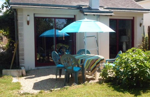 Pluvigner House | Discover La ptite maison d'Isa: Family-Friendly Retreat