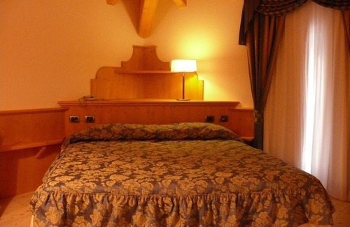 Romeno Hotel | Discover La Quiete Resort: Guest Rated 9.6 with Pool & Spa