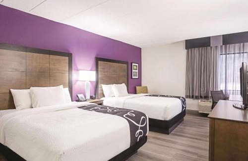 Rosedale Hotel | Comfortable Stay at La Quinta by Wyndham Baltimore N