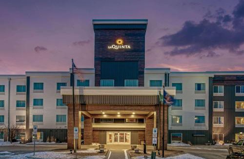 Bismarck Hotel | Pet-Friendly Getaway at La Quinta by Wyndham Bismarck