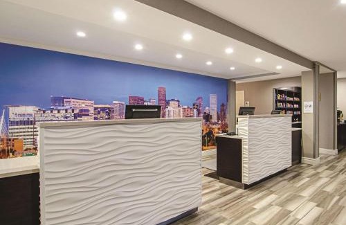 Dupont Hotel | Explore La Quinta by Wyndham Denver Airport – Pet Friendly Stays