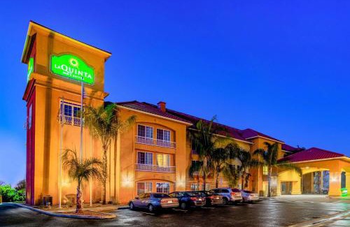 Fowler Hotel | Relaxing Getaway at La Quinta by Wyndham Fowler
