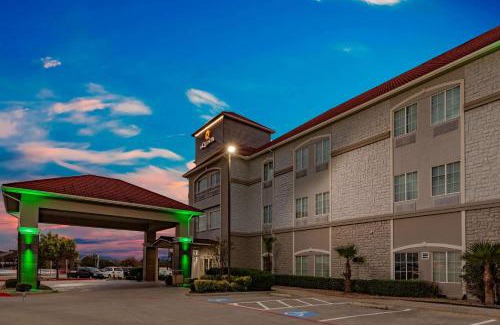 Garland Hotel | Comfortable Stay at La Quinta by Wyndham Garland Harbor Point