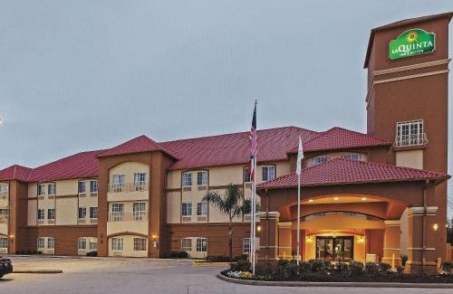 Southeast Houston Hotel | Convenient Stay at La Quinta by Wyndham Houston Hobby Airport