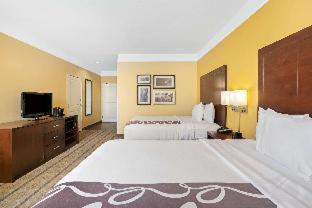 Barker Hotel | Pet-Friendly Retreat at La Quinta by Wyndham in Houston