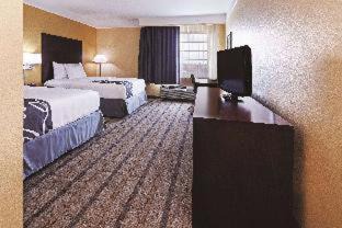 Barker Hotel | Pet-Friendly Retreat at La Quinta by Wyndham in Houston