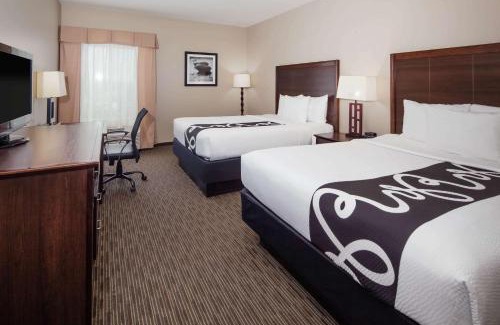 Inglewood Hotel | Welcoming La Quinta by Wyndham Inglewood with Breakfast & Accessibility