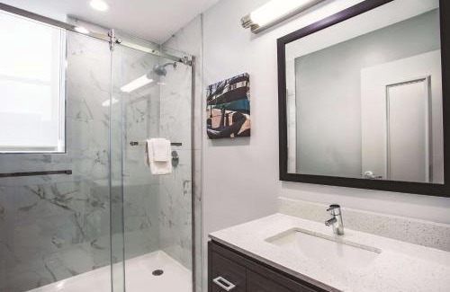 Downtown Baltimore Hotel | Convenient Stay at La Quinta by Wyndham Inner Harbor