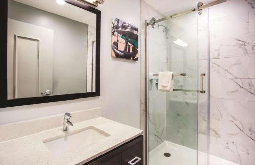 Downtown Baltimore Hotel | Convenient Stay at La Quinta by Wyndham Inner Harbor