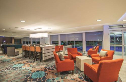 Kingman Hotel | Discover La Quinta by Wyndham Kingman: Pet-Friendly Retreat