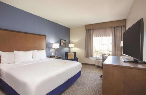 Morgan Hill Hotel | Pet-Friendly Retreat at La Quinta by Wyndham Morgan Hill