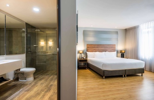 San Diego Hotel | Discover La Quinta by Wyndham Medellin: Family-Friendly Retreat