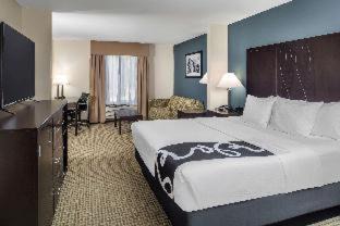 Moscow Hotel | Pet-Friendly Getaway at La Quinta by Wyndham Moscow Pullman