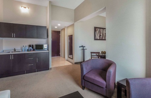 Poza Rica Hotel | Elegant Stay at La Quinta by Wyndham Poza Rica with Pool