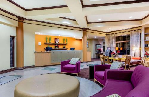 Crabtree Hotel | Discover La Quinta by Wyndham Raleigh Crabtree Amenities