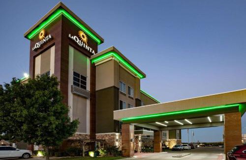 Catoosa Hotel | Convenient Stay at La Quinta by Wyndham Tulsa - Catoosa