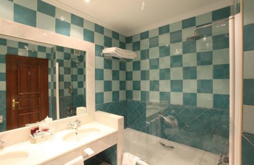 Colina Hotel | Pet-Friendly Retreat at La Quinta de los Cedros - 4 Stars
