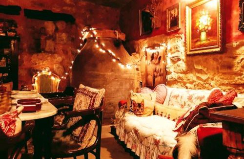 Valeria Hotel | Pet-Friendly Getaway at La Quinta de Malu - Rated 9/10!