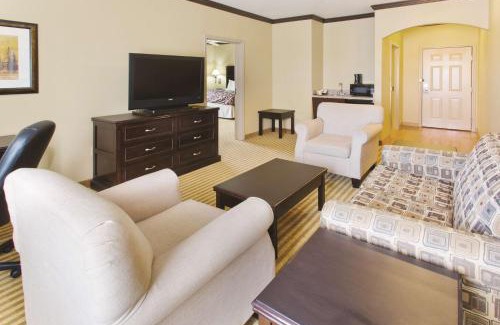 Schertz Hotel | Enjoy Pet-Friendly Comfort at La Quinta Inn & Suites Schertz