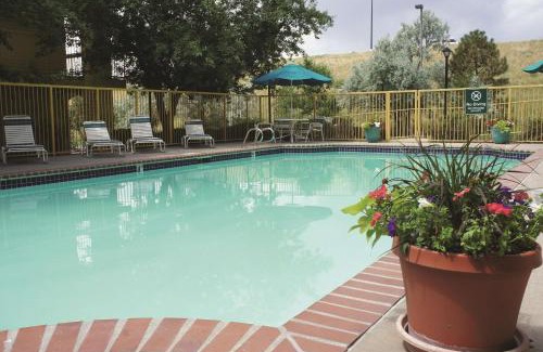 South Westminster Hotel | Pet-Friendly Getaway at La Quinta Inn Denver Westminster