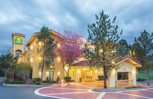 South Westminster Hotel | Pet-Friendly Getaway at La Quinta Inn Denver Westminster