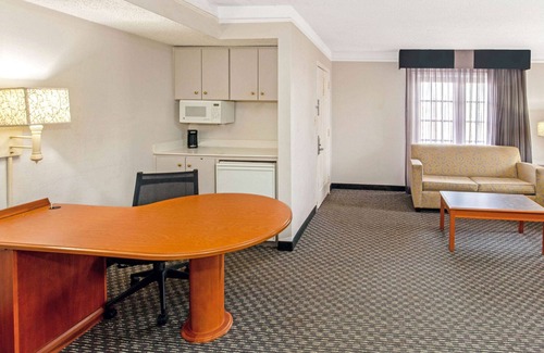 Wichita Falls Hotel | Budget-Friendly Stays at La Quinta Inn in Wichita Falls