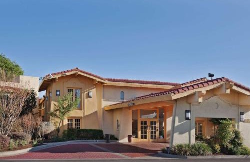 Parker Lane Hotel | Pet-Friendly Getaway at La Quinta Inn by Wyndham Austin