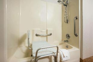 Old Farm District Hotel | Discover Comfort at La Quinta Inn by Wyndham Bend