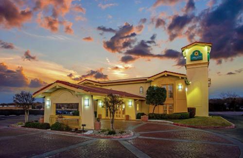 Killeen Hotel | Comfortable Stay at La Quinta Inn by Wyndham Killeen