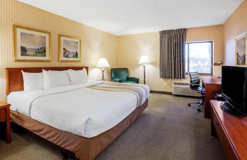 Southgate Hotel | Comfortable Stay at La Quinta Inn Southgate with Great Amenities