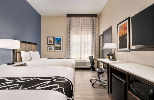 San Bernardino Hotel | Relaxing Retreat at La Quinta Inn & Suites San Bernardino