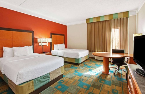 Westside Hotel | Convenient Stay at La Quinta Inn & Suites, Albuquerque West