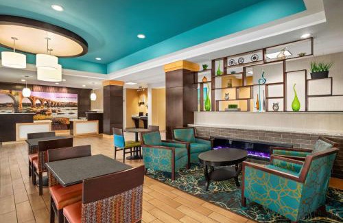 North Chesterfield Hotel | Comfortable Stay at La Quinta Inn & Suites Richmond-Midlothian