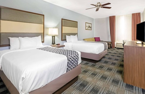 Guthrie Hotel | Comfortable Stay at La Quinta Inn & Suites by Wyndham Guthrie