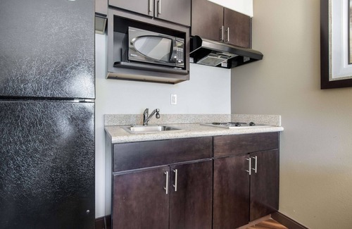 Auburn Hotel | Pet-Friendly Retreat at La Quinta Inn & Suites Auburn