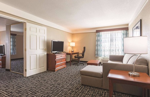 Deming Hotel | Comfortable Stay at La Quinta Inn & Suites in Deming