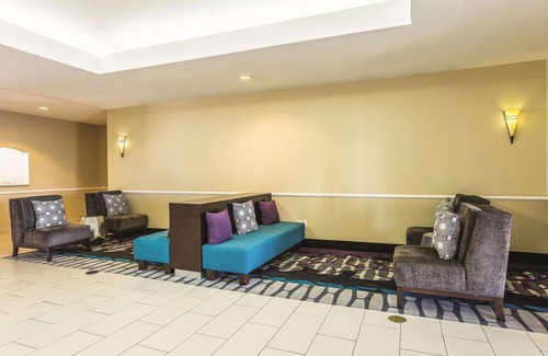 Deming Hotel | Comfortable Stay at La Quinta Inn & Suites in Deming