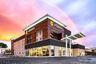 East Central Hotel | Pet-Friendly Stay at La Quinta Inn & Suites Spokane Downtown