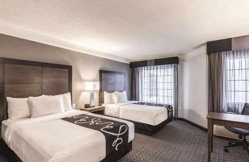North Burnet Hotel | Inviting La Quinta Inn & Suites Near The Domain, Pet Friendly