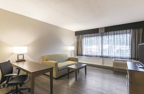 Northeast Virginia Beach Hotel | Comfort and Convenience at La Quinta Inn & Suites Virginia Beach