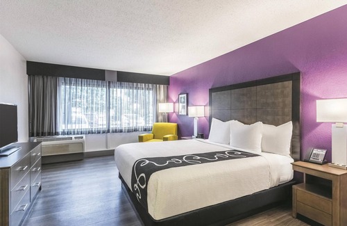 Northeast Virginia Beach Hotel | Comfort and Convenience at La Quinta Inn & Suites Virginia Beach