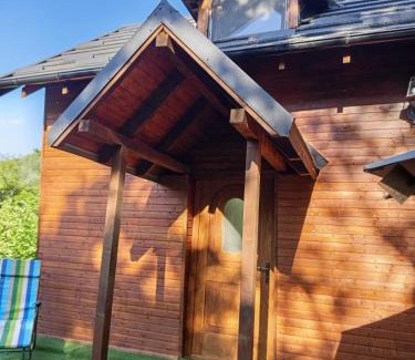 Campulung Ski Chalet | La Râu - Căsuța de sus