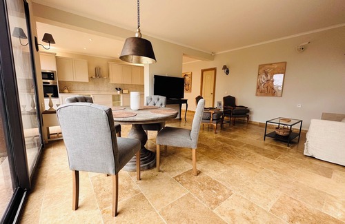 Vaugines Apartment | La Réserve Provence