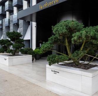Albertstrand Hotel | Discover La Réserve Resort: Oceanfront Bliss with Spa Access