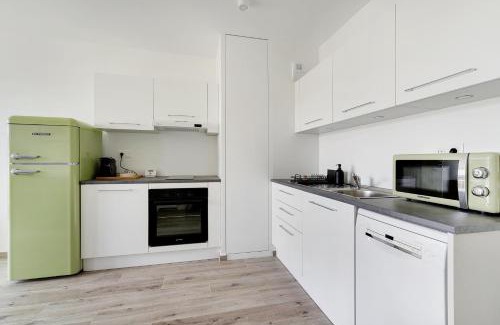 Viroflay Apartment | Family-Friendly La Résidence Alpha Viroflay with 9.1 Rating