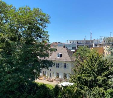 European Quarter Apartment | Highly Rated Getaway at La Résidence de l'Orangerie